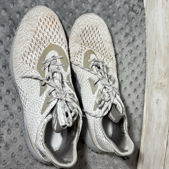 Alphabounce Adidas men’s size 12 - Picture 3 of 6